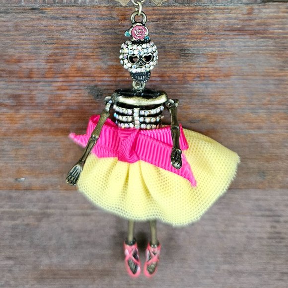💀Betsey Viva La Betsey Skeleton Ballerina Rosary-Style Necklace Pendant - EPC💀